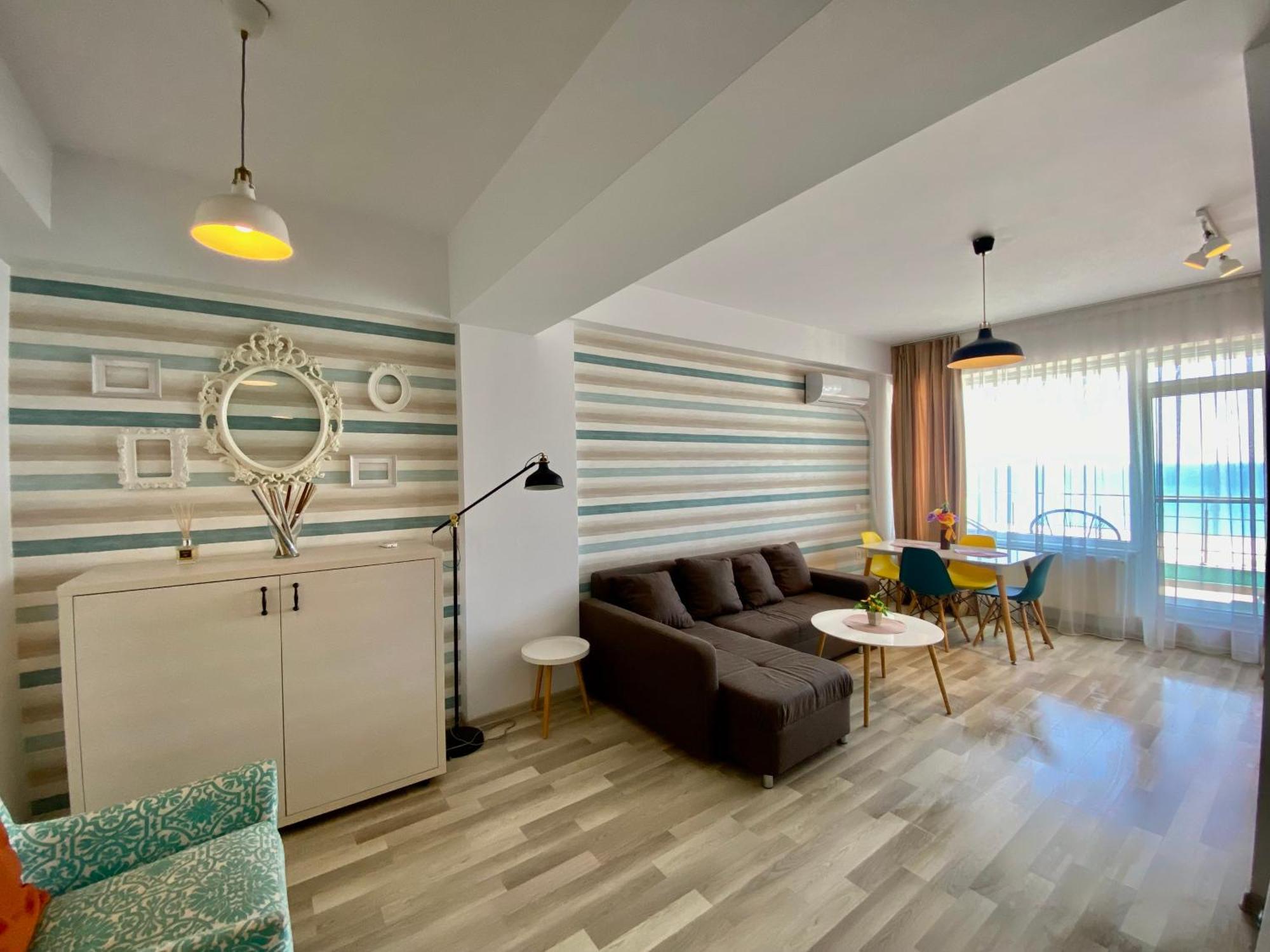 Summerland Mamaia View Extérieur photo