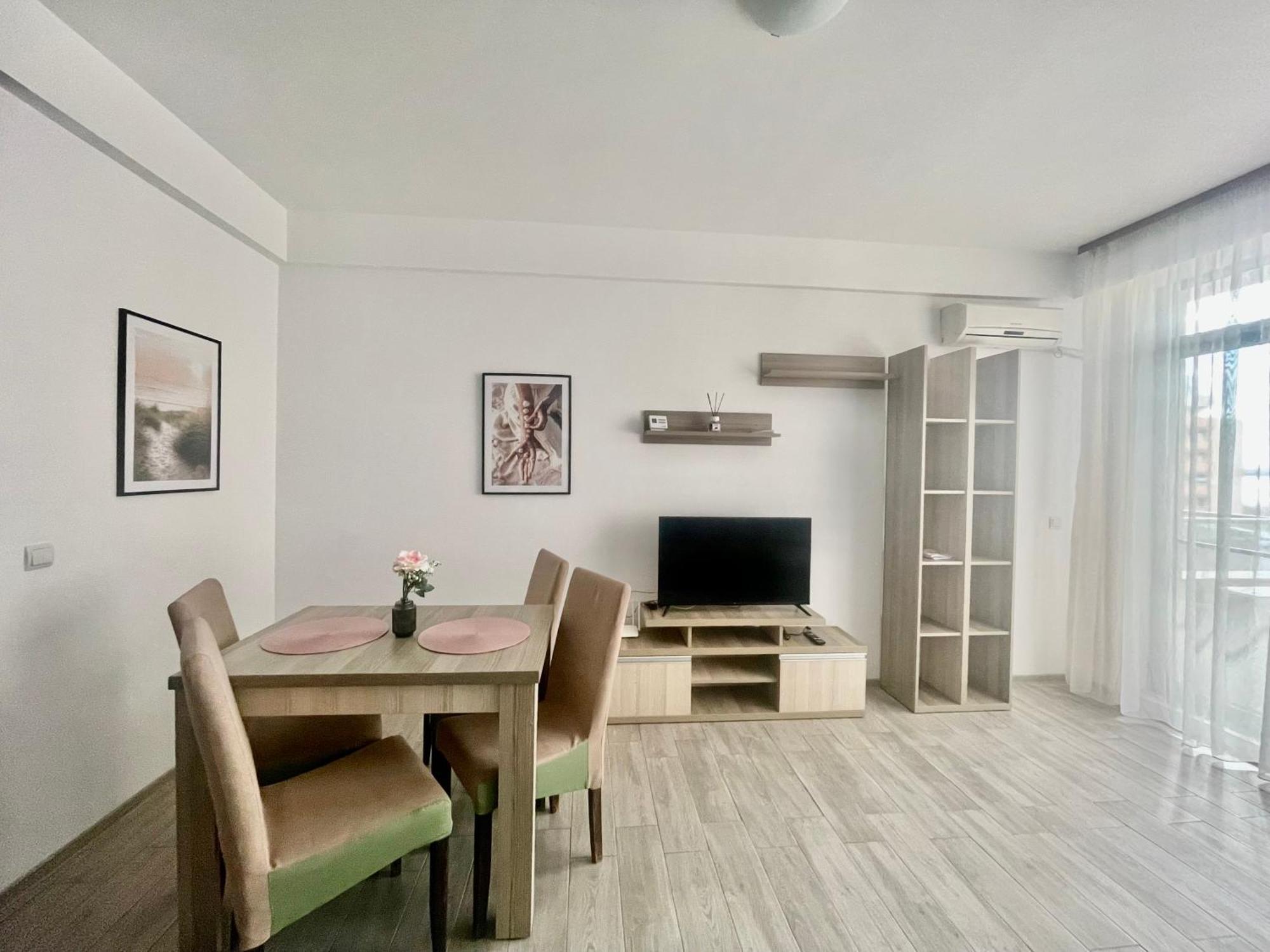 Summerland Mamaia View Extérieur photo