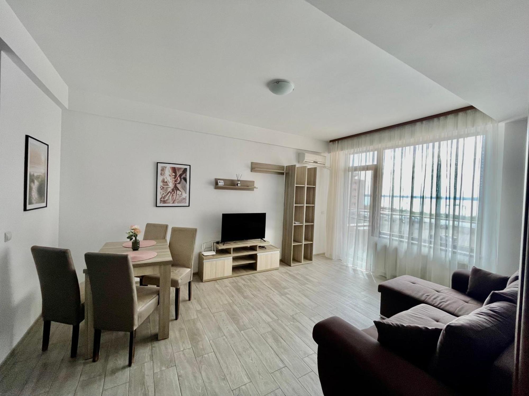 Summerland Mamaia View Extérieur photo